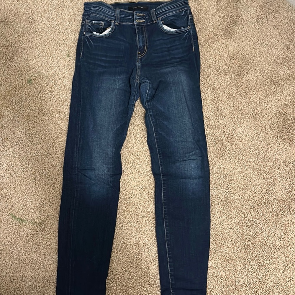 Women’s size 28 skinny flying monkey jeans